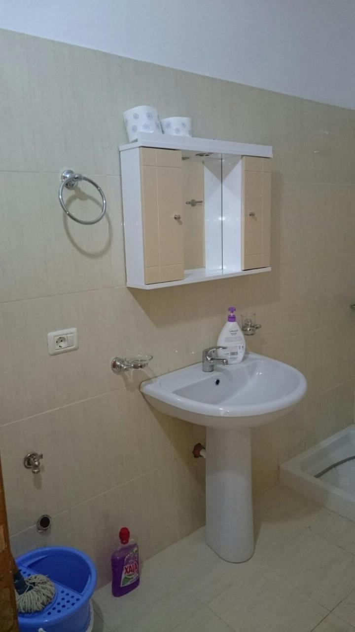 Al Mare Rooms Sarande Bagian luar foto