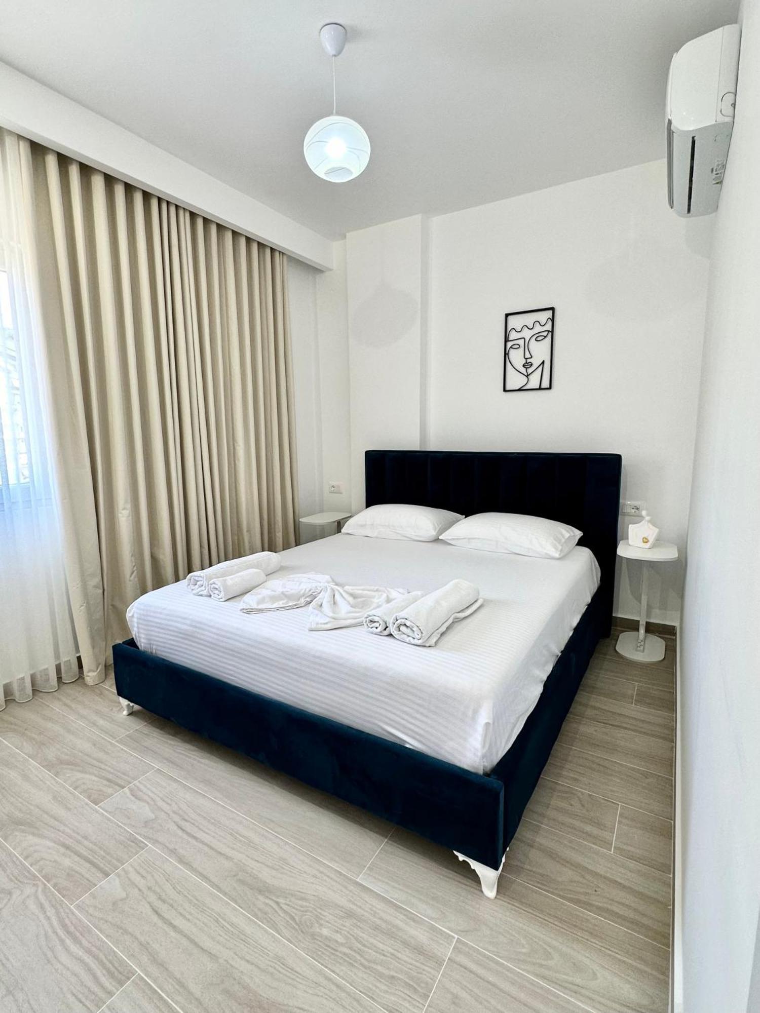 Al Mare Rooms Sarande Bagian luar foto