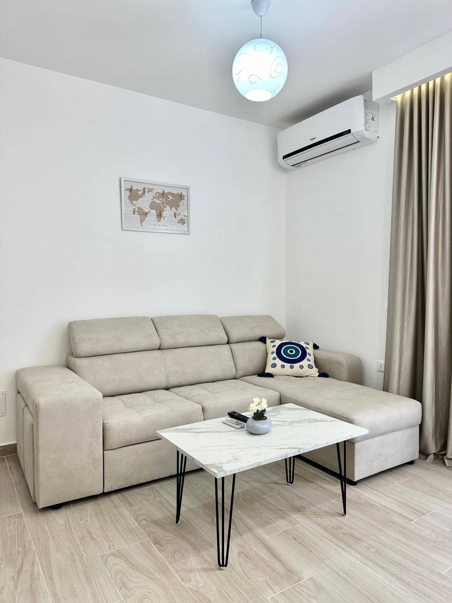 Al Mare Rooms Sarande Bagian luar foto