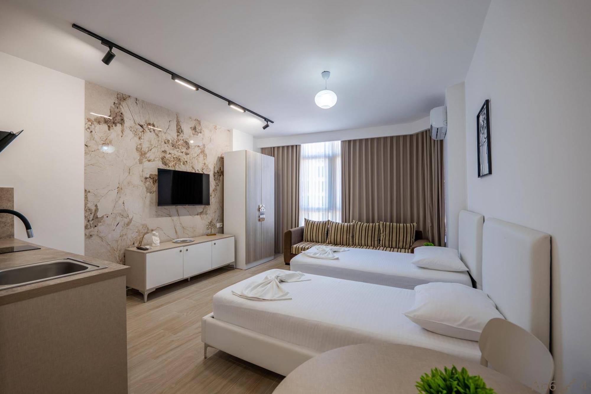 Al Mare Rooms Sarande Bagian luar foto