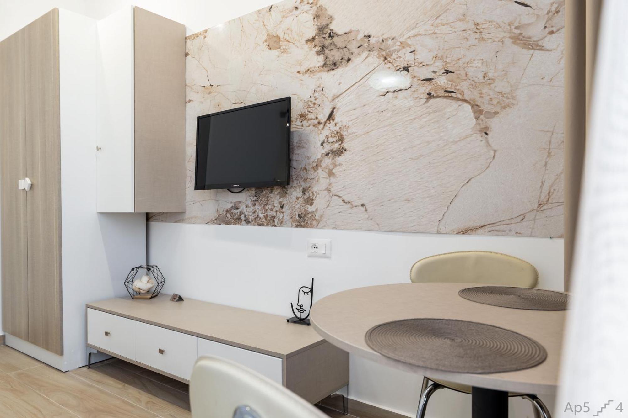 Al Mare Rooms Sarande Bagian luar foto