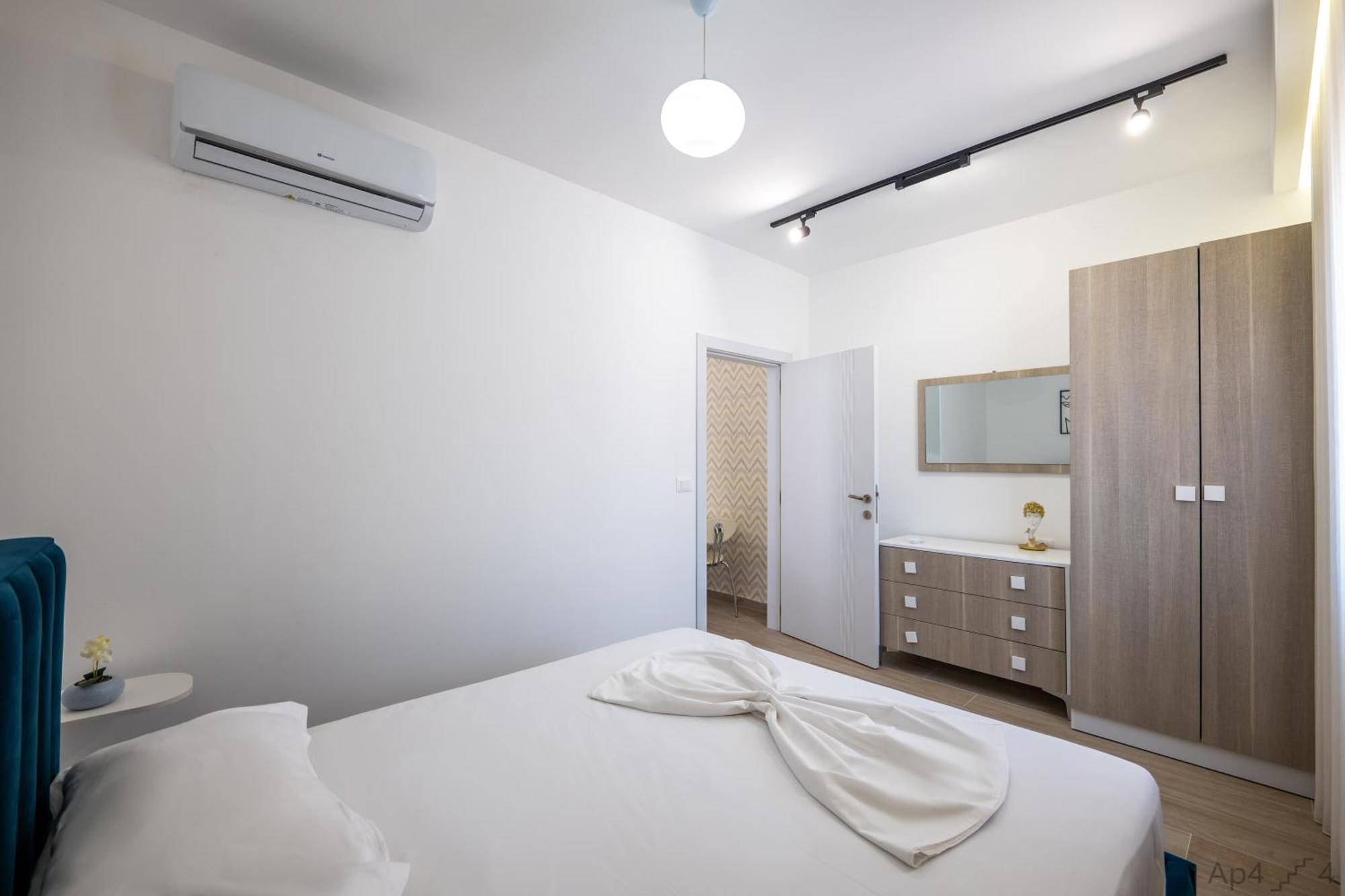 Al Mare Rooms Sarande Bagian luar foto