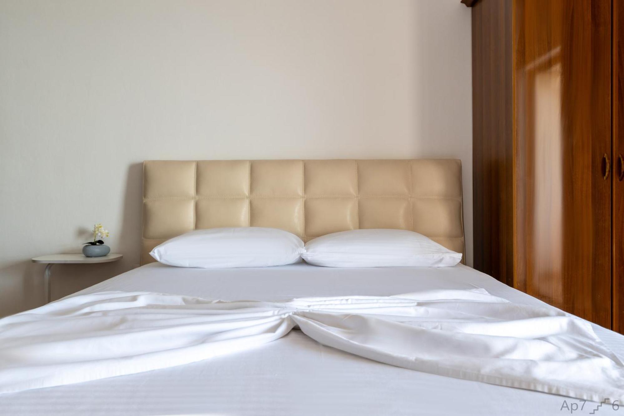 Al Mare Rooms Sarande Bagian luar foto